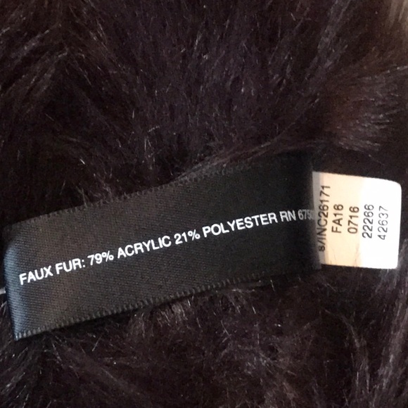 NWT INC INTERNATIONAL CONCEPTS FAUX FUR SHAW - Picture 4 of 6